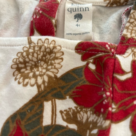 Beautiful poinsettia Kate Quinn top - Picture 5 of 5